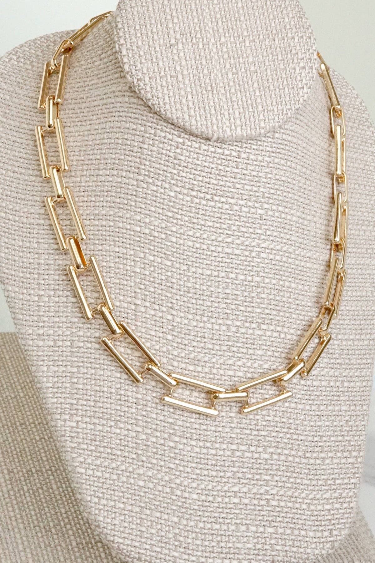 Urban Edge –Gold