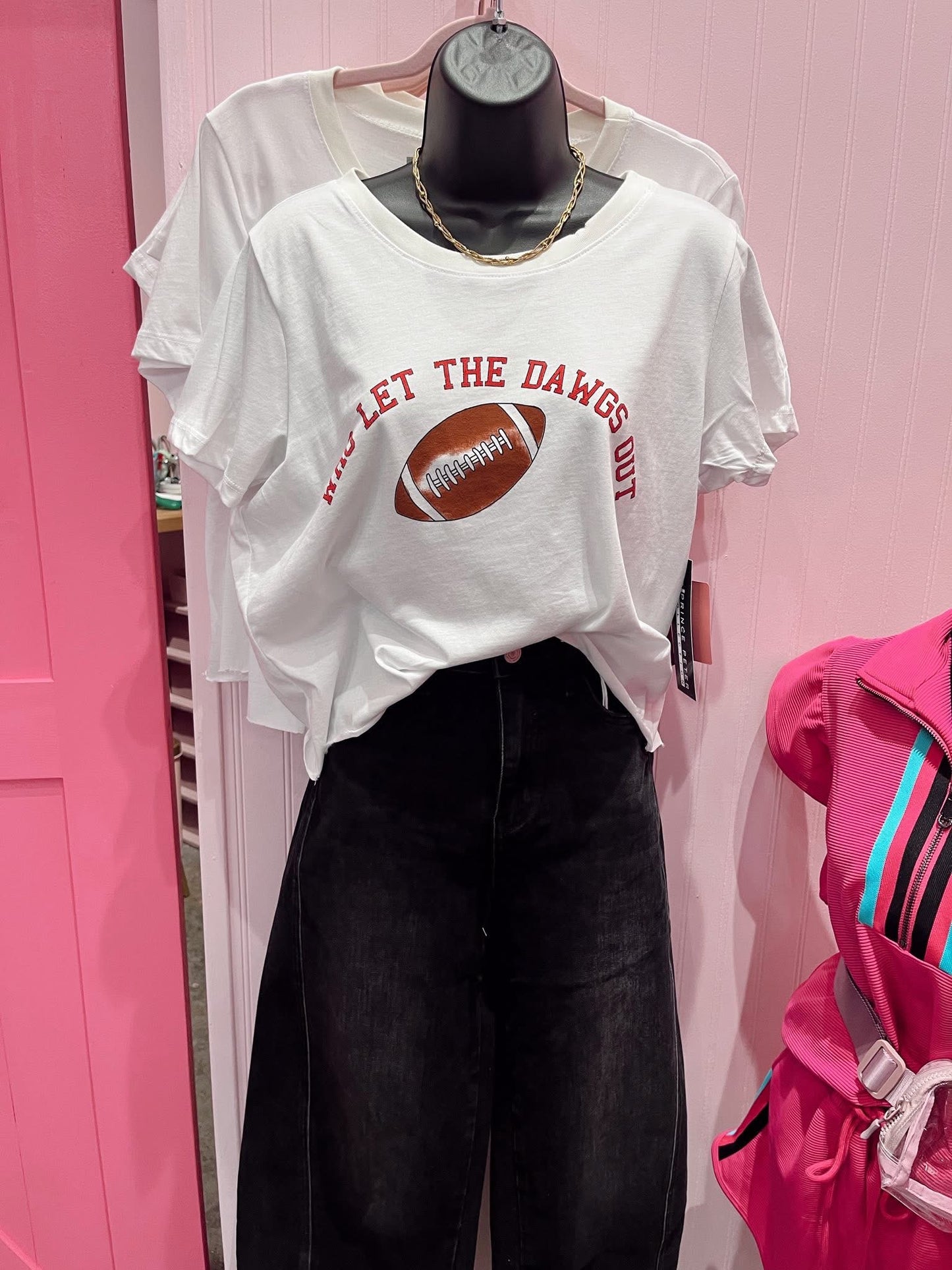 WHO LET THE DAWGS OUT Top