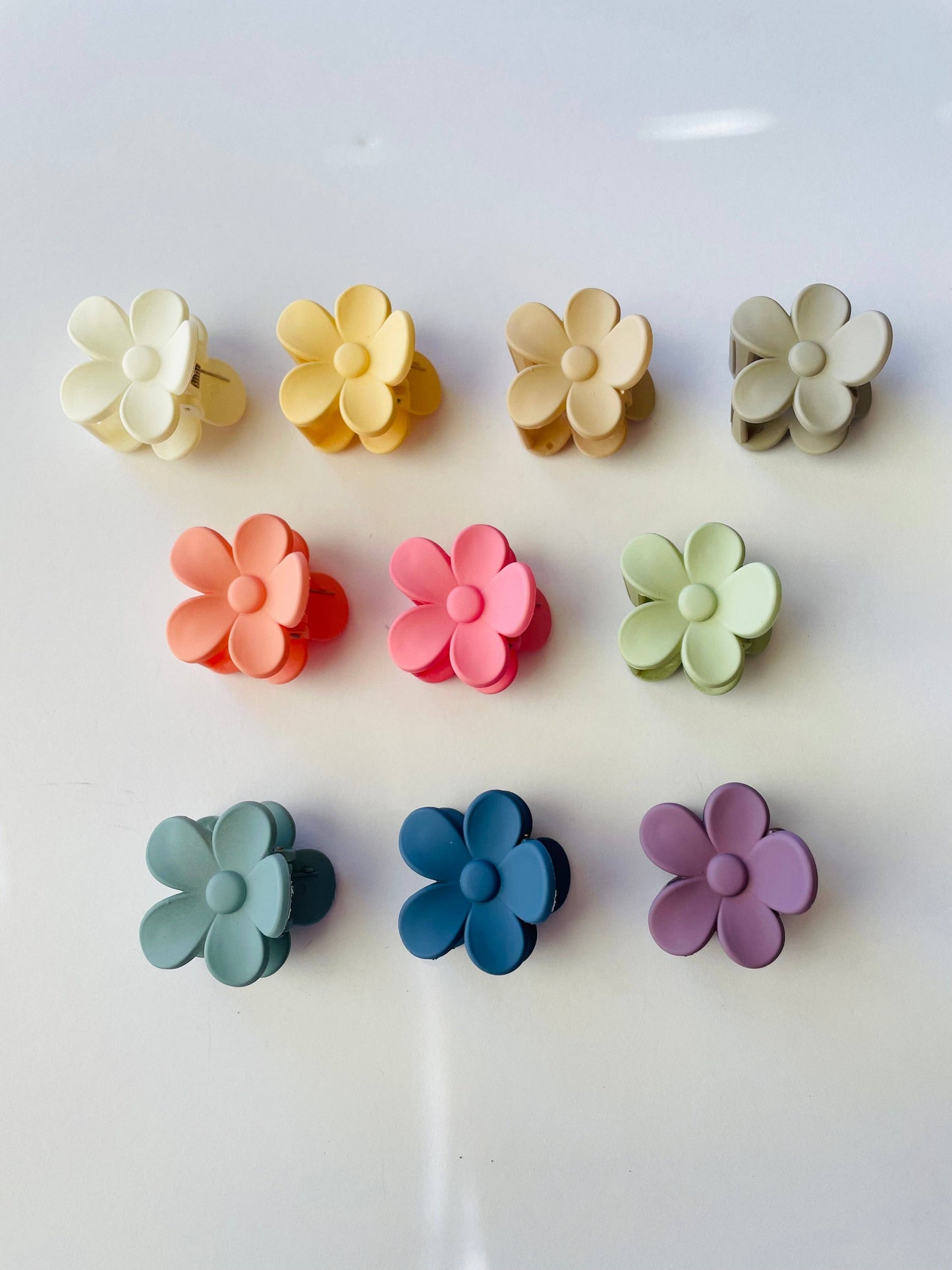 Hair Claw Clips: Mini Flower