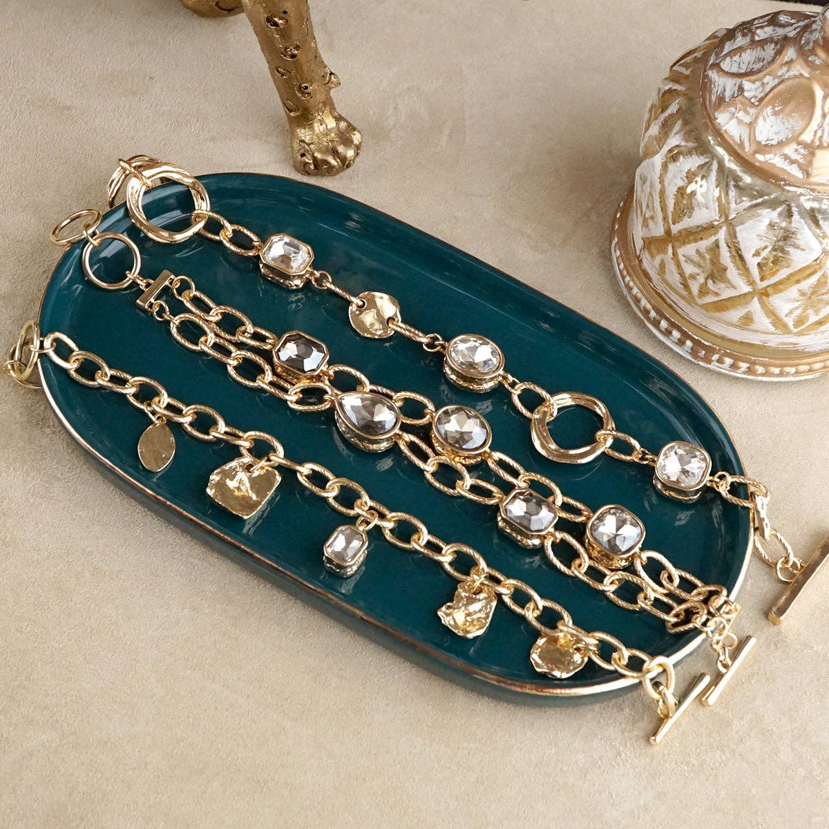 Brilliant Bond – Statement Chain Bracelets with Reflective Crystals