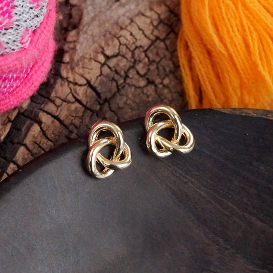 Love Knot stud