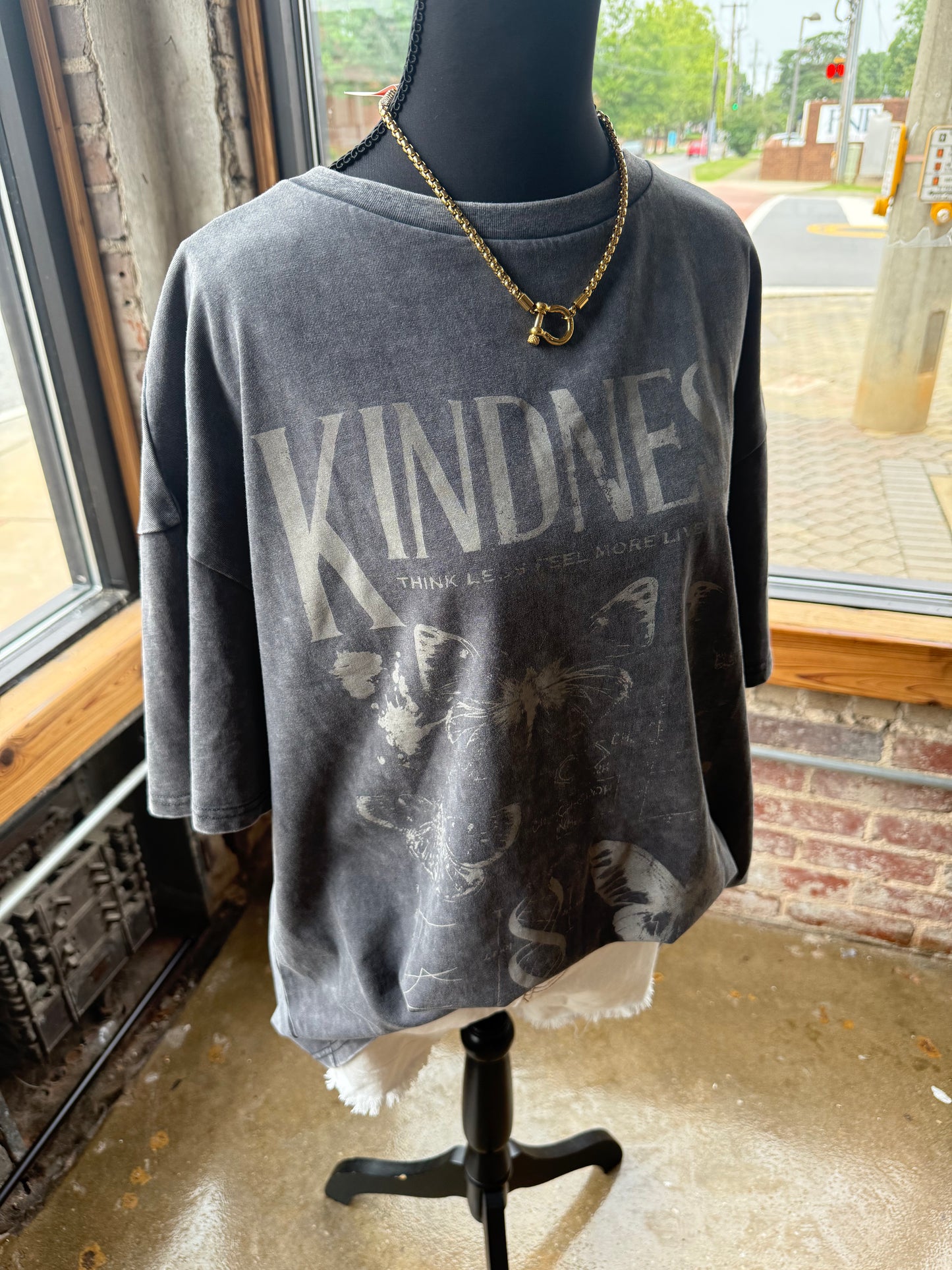 Kindness graphic tee