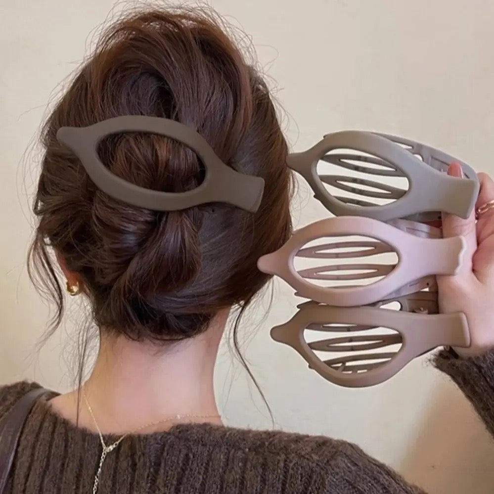 Carly Claw Clip